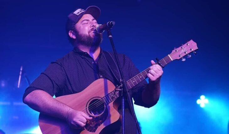 Live Music with Joel Mckay at Tudor Hotel