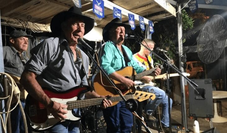 Live Music with The Rusty Ringers at The Pub