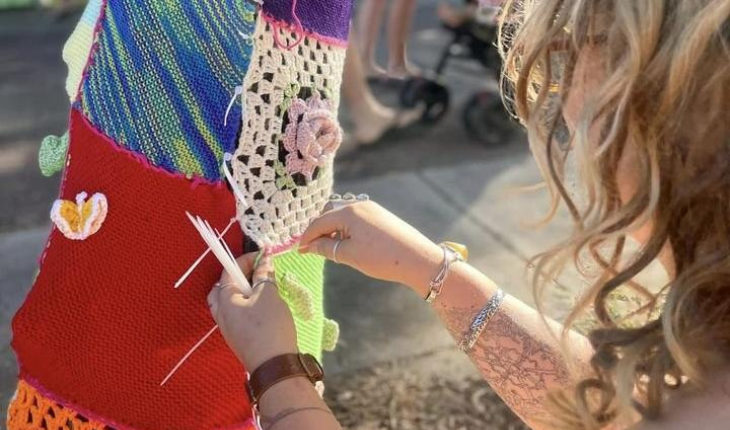 The Picasso Guitar – Yarn Bombed